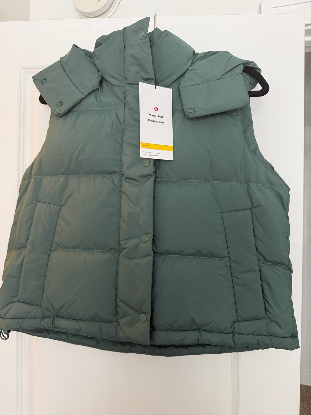 New with tags Lululemon Wonder puff Green Vest